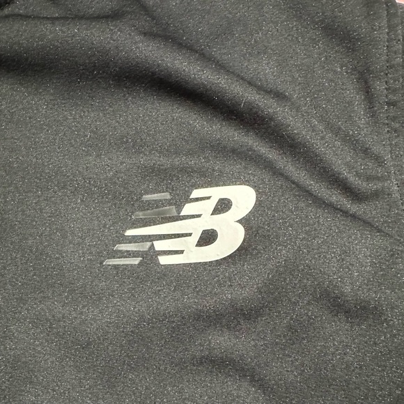 New Balance: Men's Light Jacket- Size Medium - Picture 4 of 13